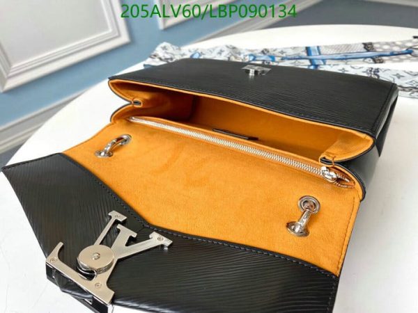 Louis Vuitton 1:1 Mirror Replica Epi Pochette Grenelle Seaside LBP0901344576