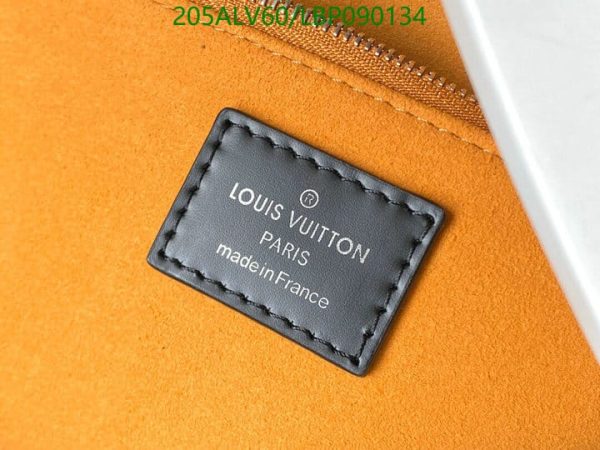 Louis Vuitton 1:1 Mirror Replica Epi Pochette Grenelle Seaside LBP0901344576