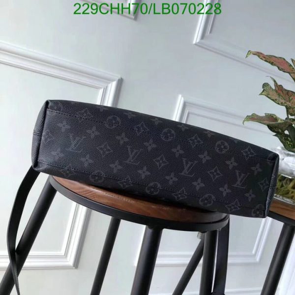 Louis Vuitton 1:1 Mirror Replica Explorer briefcase LB07022812458