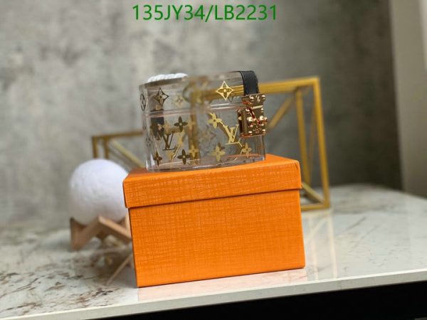 Louis Vuitton 1:1 Mirror Replica Facettes watch box LB22317645327