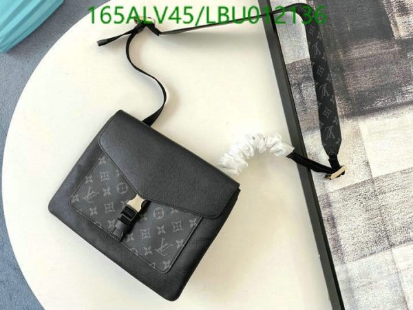 Louis Vuitton 1:1 Mirror Replica Flap messenger shoulder crossbody bag LBU0121362165