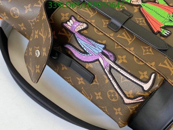 Louis Vuitton 1:1 Mirror Replica Friends Christopher PM Backpack LBP0506422548