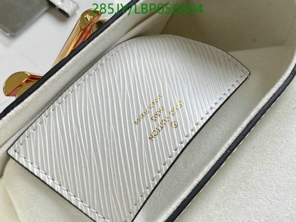 Louis Vuitton 1:1 Mirror Replica Game on Twist Bag LBP0506041259