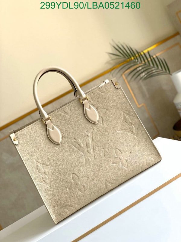 Louis Vuitton 1:1 Mirror Replica  Giant Creme Safron Onthego MM Bag LBA0521460193