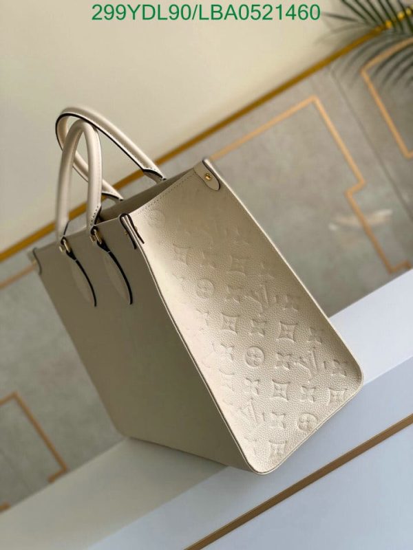 Louis Vuitton 1:1 Mirror Replica  Giant Creme Safron Onthego MM Bag LBA0521460193