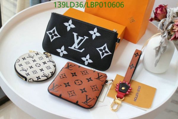 Louis Vuitton 1:1 Mirror Replica Giant Monogram Key Pouch LBP0106061789