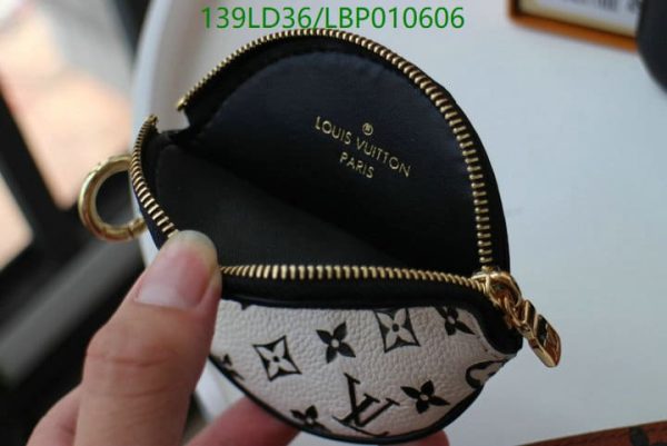 Louis Vuitton 1:1 Mirror Replica Giant Monogram Key Pouch LBP0106061789