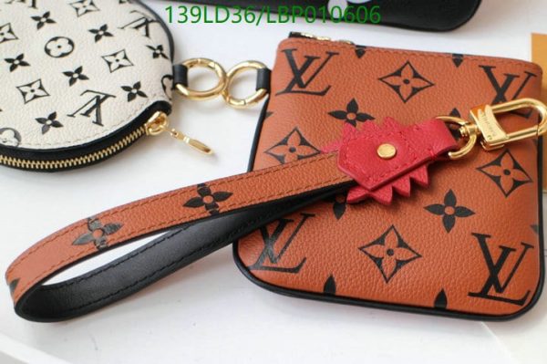 Louis Vuitton 1:1 Mirror Replica Giant Monogram Key Pouch LBP0106061789