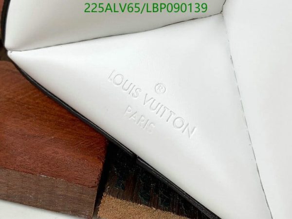 Louis Vuitton 1:1 Mirror Replica Grenelle PM Bag LBP0901395834