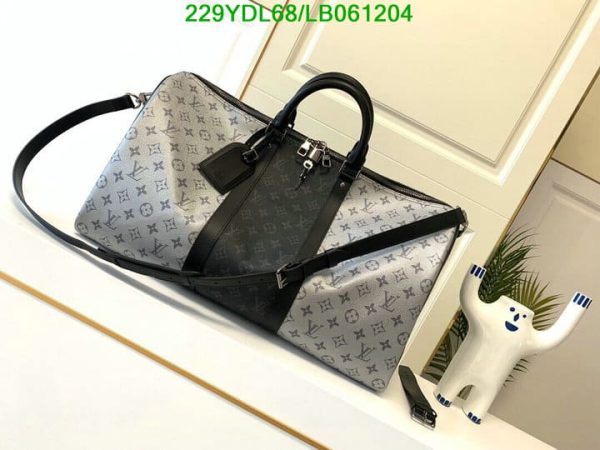 Louis Vuitton 1:1 Mirror Replica Grey Black Printed Louis Vuitton Duffie Bag LB06120494123