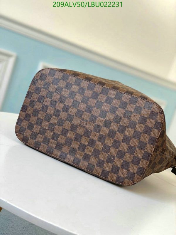 Louis Vuitton 1:1 Mirror Replica Handbag LBU0222315760