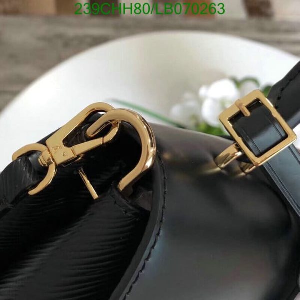 Louis Vuitton 1:1 Mirror Replica Handle Flap LB07026394123