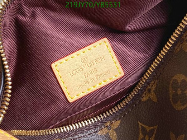 Louis Vuitton 1:1 Mirror Replica  Handle Trunk Messenger Bag YB55312364782