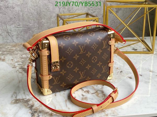 Louis Vuitton 1:1 Mirror Replica  Handle Trunk Messenger Bag YB55312364782