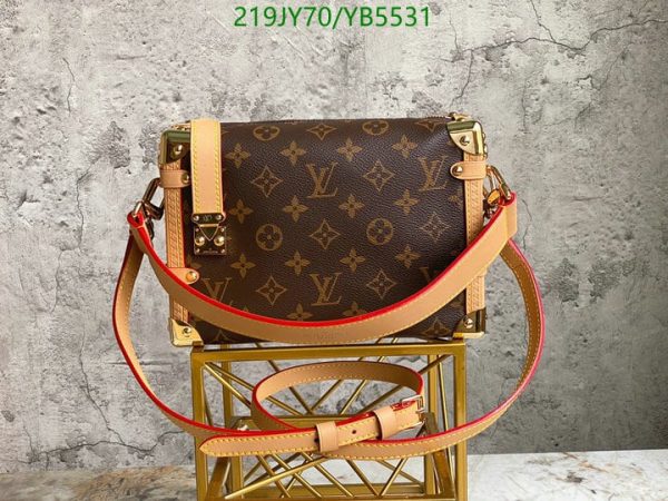 Louis Vuitton 1:1 Mirror Replica  Handle Trunk Messenger Bag YB55312364782