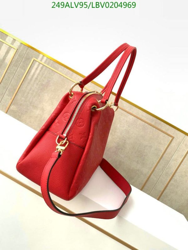 Louis Vuitton 1:1 Mirror Replica Hobo Bag LBV0204969850