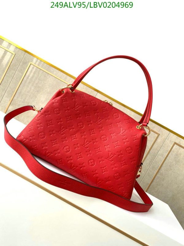 Louis Vuitton 1:1 Mirror Replica Hobo Bag LBV0204969850