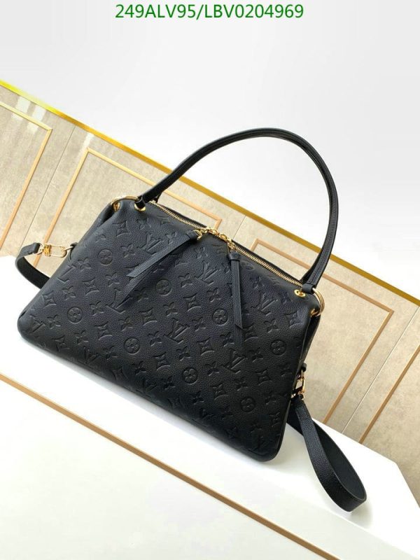 Louis Vuitton 1:1 Mirror Replica Hobo Bag LBV0204969850