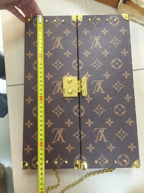 Louis Vuitton 1:1 Mirror Replica Home Mirror Trunk QP03240313675