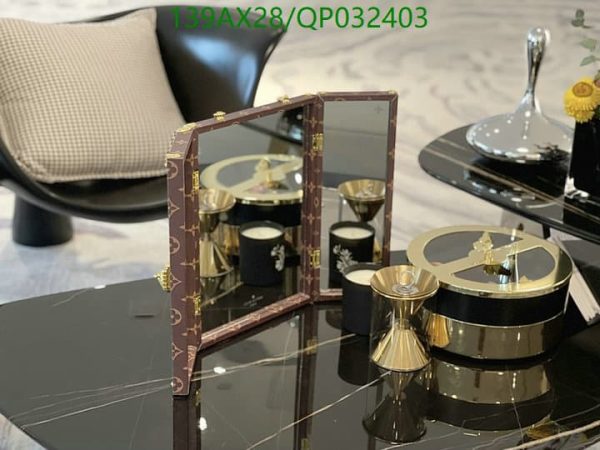 Louis Vuitton 1:1 Mirror Replica Home Mirror Trunk QP03240313675