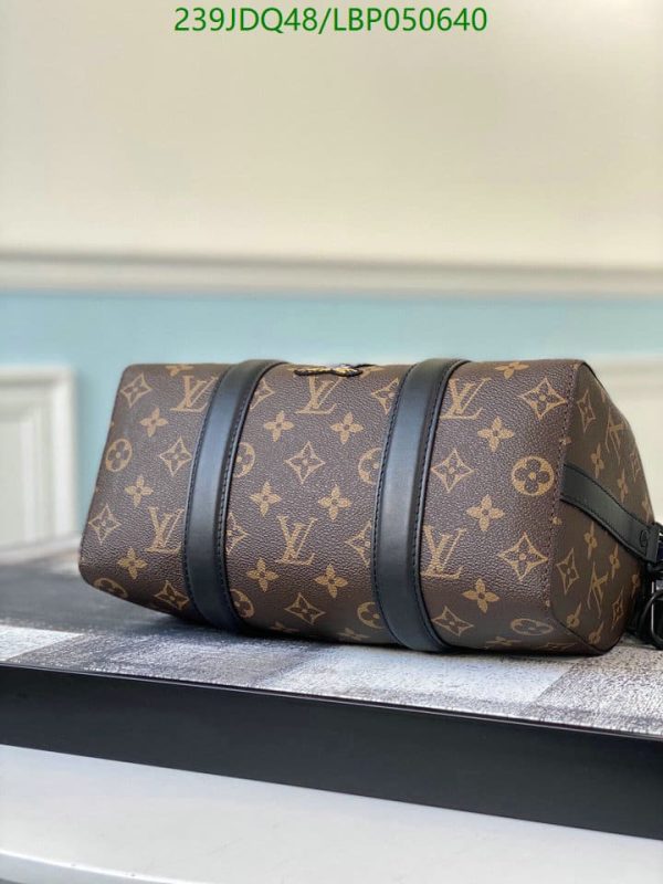 Louis Vuitton 1:1 Mirror Replica Keepall Purse LBP0506404123