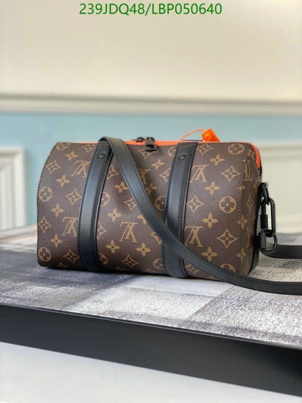 Louis Vuitton 1:1 Mirror Replica Keepall Purse LBP0506404123