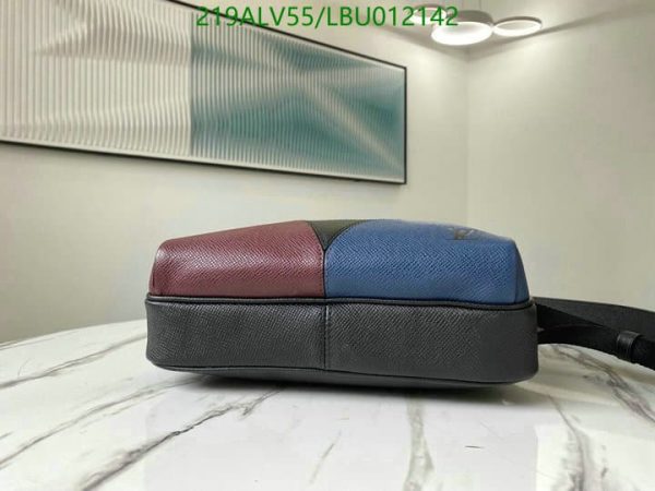 Louis Vuitton 1:1 Mirror Replica Kurt Geiger LBU0121423156