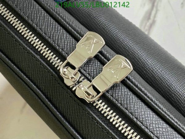 Louis Vuitton 1:1 Mirror Replica Kurt Geiger LBU0121423156