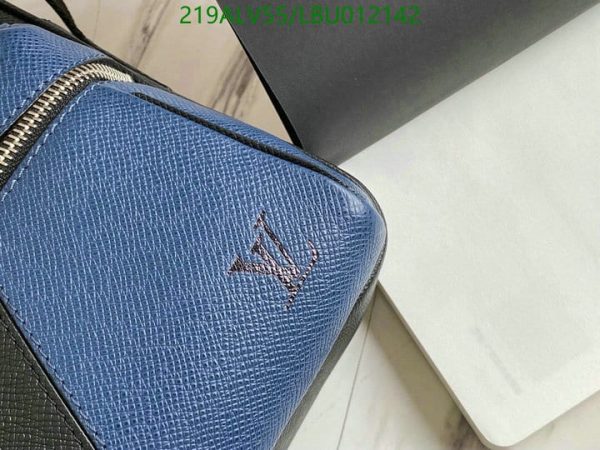 Louis Vuitton 1:1 Mirror Replica Kurt Geiger LBU0121423156