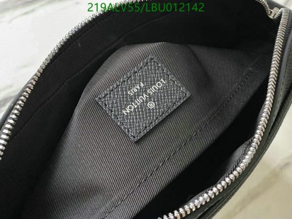 Louis Vuitton 1:1 Mirror Replica Kurt Geiger LBU0121423156