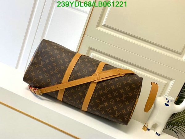 Louis Vuitton 1:1 Mirror Replica Leather Handbag LB06122196547