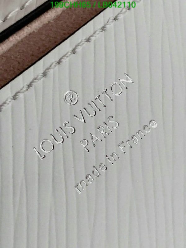 Louis Vuitton 1:1 Mirror Replica Leather Mm Twist Bag LB04211075346