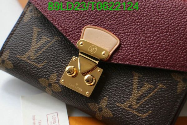 Louis Vuitton 1:1 Mirror Replica Leather Portefeuille Ariane Raisin Tri-Fold Wallet T062212431267