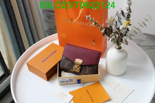 Louis Vuitton 1:1 Mirror Replica Leather Portefeuille Ariane Raisin Tri-Fold Wallet T062212431267