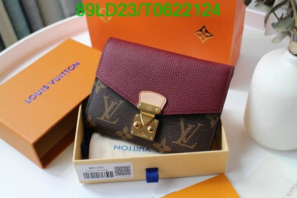 Louis Vuitton 1:1 Mirror Replica Leather Portefeuille Ariane Raisin Tri-Fold Wallet T062212431267