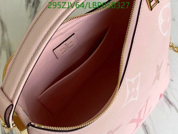 Louis Vuitton 1:1 Mirror Replica Marshmallow Bag LBP0503271256