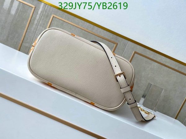 Louis Vuitton 1:1 Mirror Replica Marshmallow Hobo Bag YB26191976549