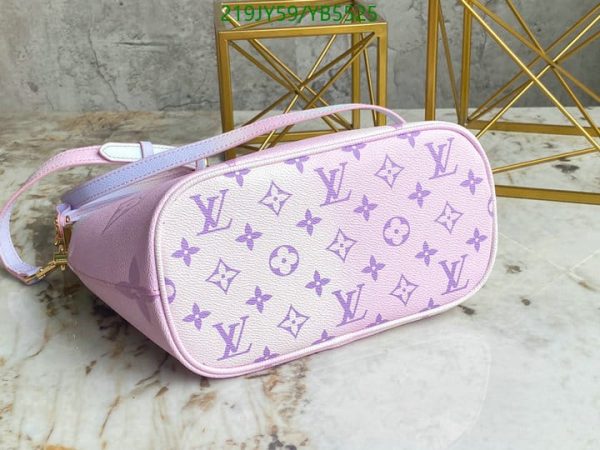 Louis Vuitton 1:1 Mirror Replica Marshmallow Hobo Bag YB55251041236