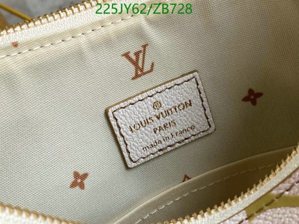 Louis Vuitton 1:1 Mirror Replica Marshmallow PM 2way handbag ZB72835128765