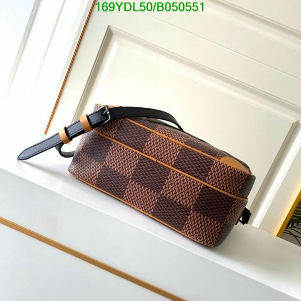 Louis Vuitton 1:1 Mirror Replica Men Bag B050551970345