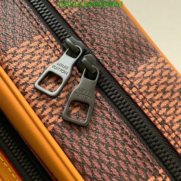 Louis Vuitton 1:1 Mirror Replica Men Bag B050551970345