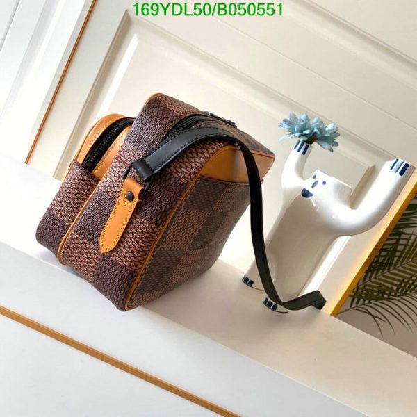 Louis Vuitton 1:1 Mirror Replica Men Bag B050551970345