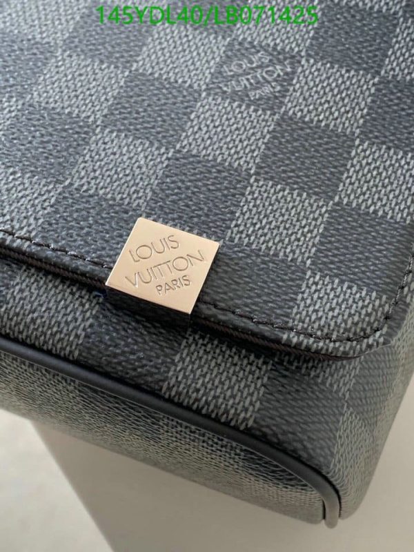 Louis Vuitton 1:1 Mirror Replica Men’s Shoulder Bag Damier Graphite LB07142521573