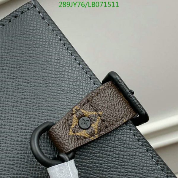 Louis Vuitton 1:1 Mirror Replica Menswear Collection LB05151141236