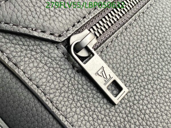 Louis Vuitton 1:1 Mirror Replica Messenger Aerogram LBP0506339312