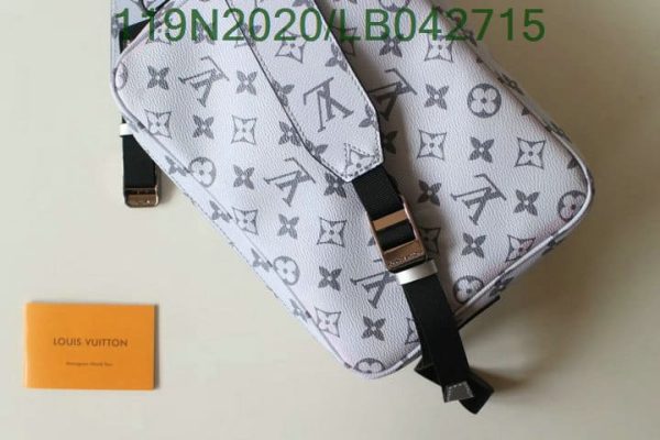 Louis Vuitton 1:1 Mirror Replica Messenger Bag LB04271512325