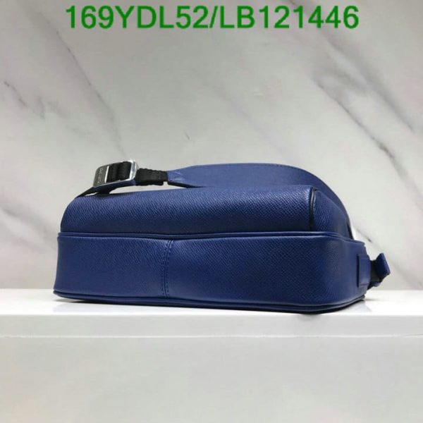 Louis Vuitton 1:1 Mirror Replica Messenger Bag LB12144676245