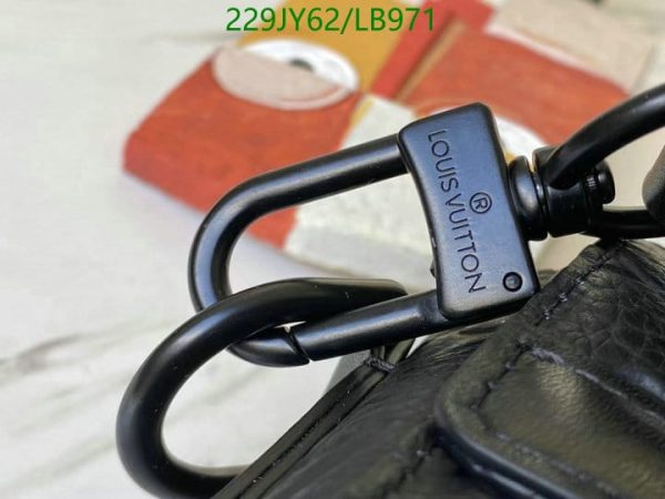 Louis Vuitton 1:1 Mirror Replica Messenger Bag LB97112369475