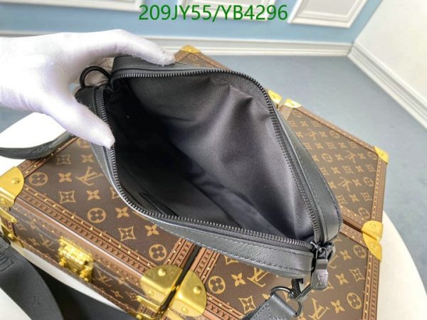 Louis Vuitton 1:1 Mirror Replica Messenger Bag YB42961141235