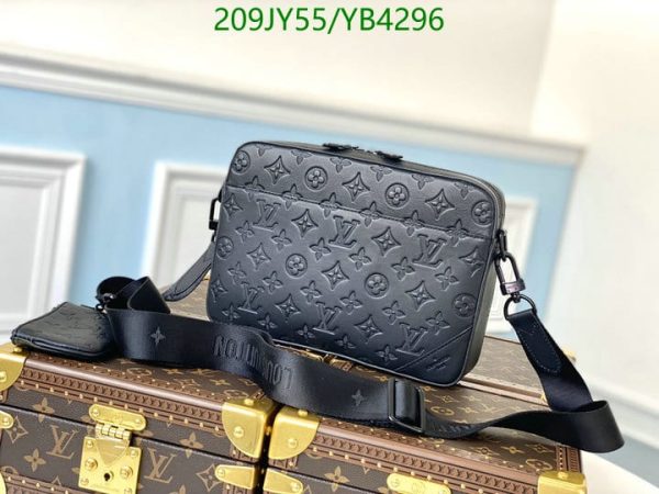 Louis Vuitton 1:1 Mirror Replica Messenger Bag YB42961141235